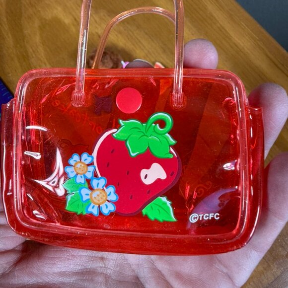 Strawberry Shortcake Doll and Case - Picture 5 of 6